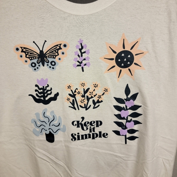 Keep It Simple White Flower And Butterfly  Graphic T-Shirt Size XL - Picture 4 of 5